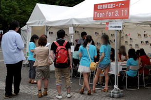 復旧復興支援・物産展Teen for 3.11ブース