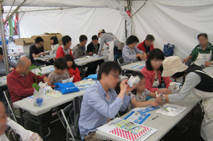 知ってよかった、牛乳パックのリサイクル