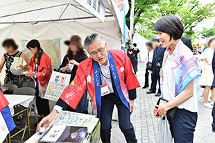 丸川東京オリンピック競技大会・東京パラリンピック競技大会担当国務大臣の視察写真2