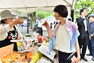 丸川東京オリンピック競技大会・東京パラリンピック競技大会担当国務大臣の視察写真3