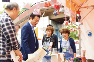 あきもと司環境副大臣　視察 写真2