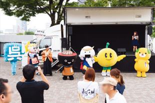 着ぐるみ出迎え